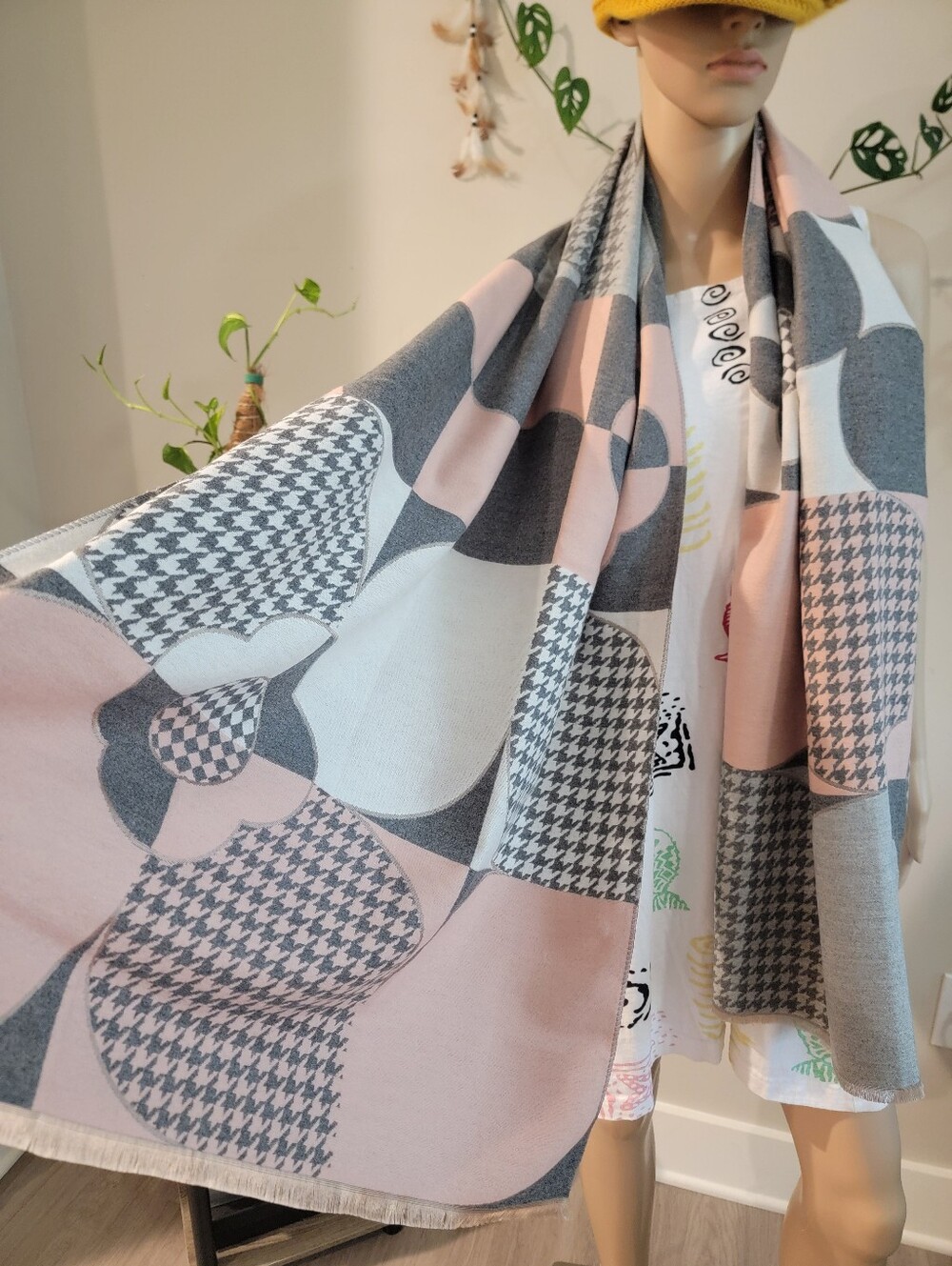 Stylish Pink & Gray Patterned Women’s Scarf Wrap Poncho Cape